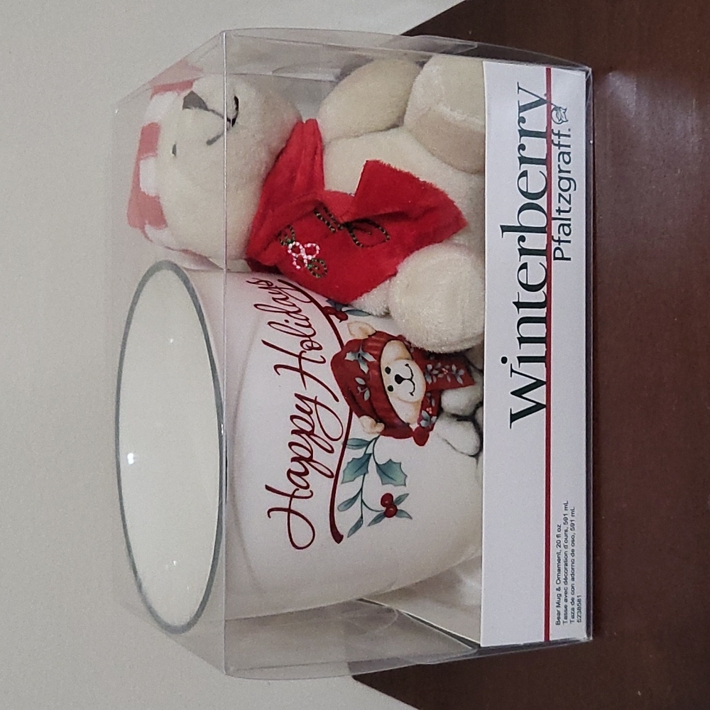Pfaltzgraff Winterberry Bear Mug 20 fl oz With Stuffed Bear ornament